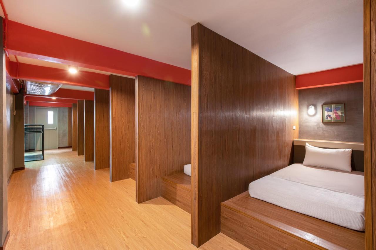 Buri Hostel Bangkok Eksteriør bilde