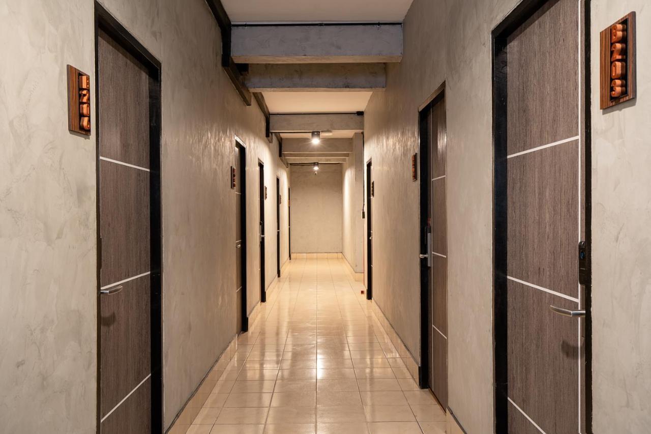 Buri Hostel Bangkok Eksteriør bilde